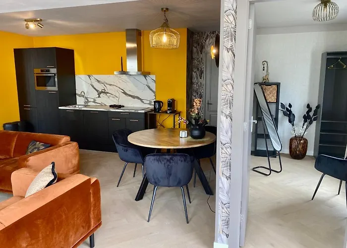 Gluecklich Am Deluxe Mit Wellnesszugang Egmond aan Zee